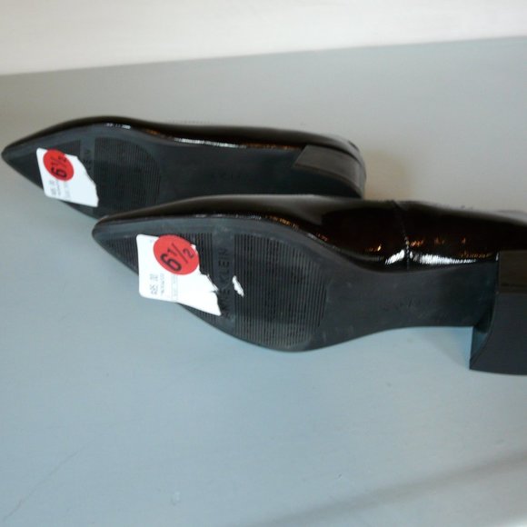 New Anne Klein Leather Pumps - Picture 7 of 9